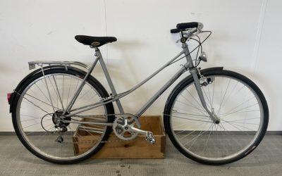 Vélo rénové gris mat (Vendu)